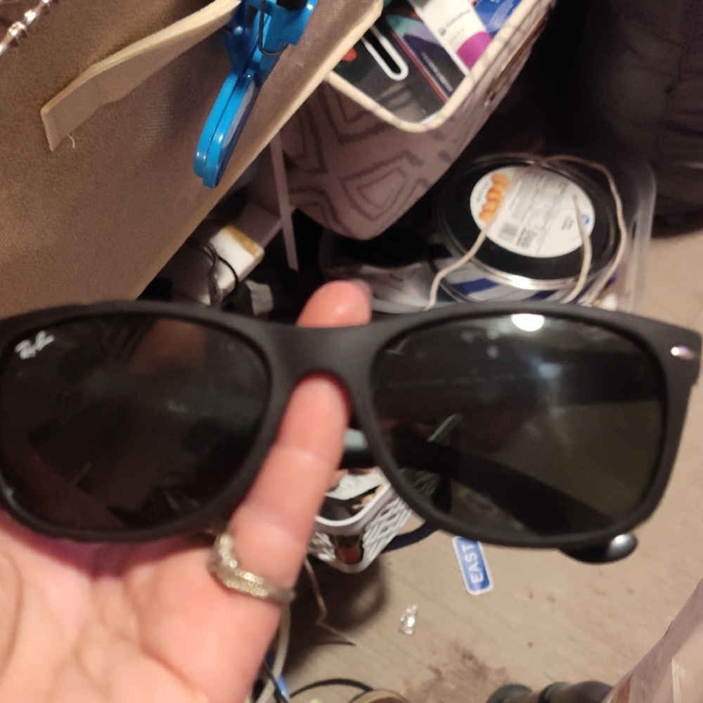 Ray-Ban Black Sunglasses Classic Wayfarer Style